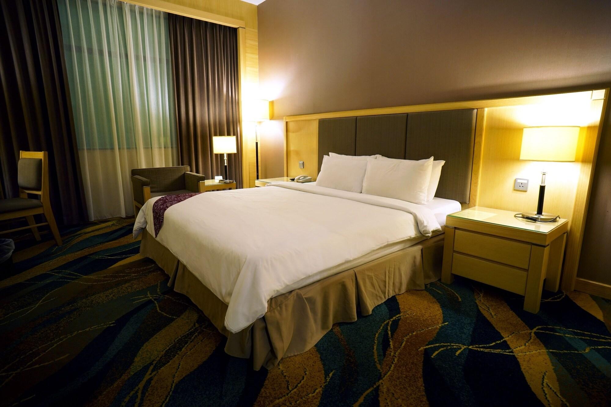 Imperial Palace Hotel Miri Exteriér fotografie